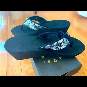 Brand new/never worn. Brand: Teva Style: Mandalyn Wedge